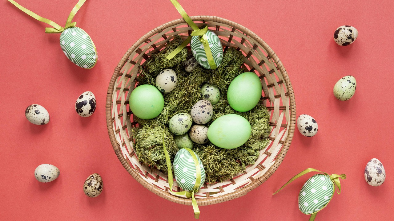 Venchi Easter Collections 2023 Graphic Design HeroX